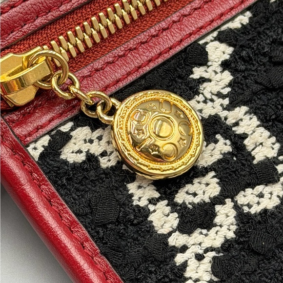Gucci Raja Tweed Pochette with Gold Chain - Picture 9 of 12